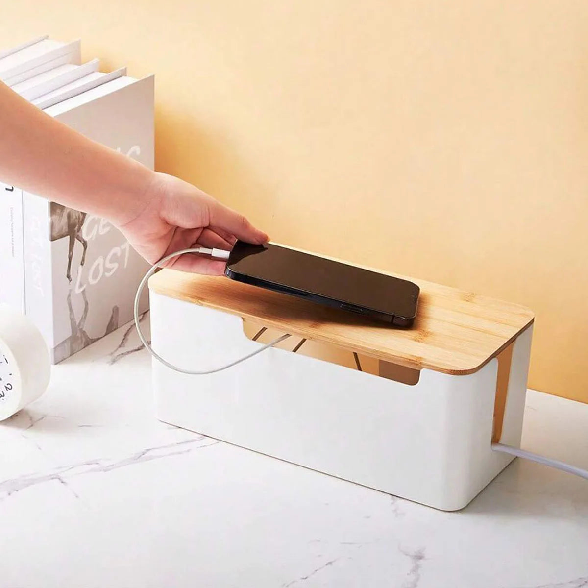 Kabelbox met bamboe deksel voor stekkerblok