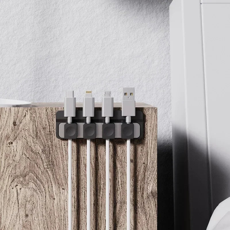 Magnetische kabelclips met pad voor onder bureau